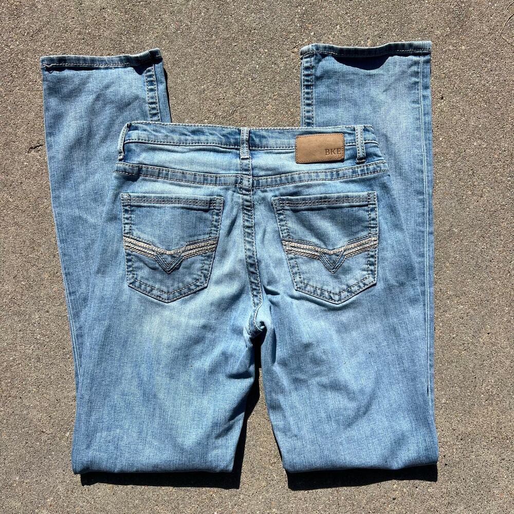 Buckle BKE Tyler 31x36 Straight Leg Coolmax Stretch Blue Jeans ABS23386